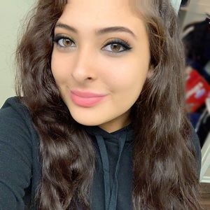 Meet your Posher, Natali